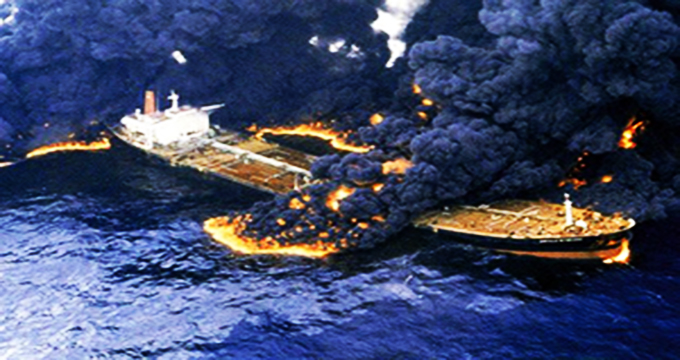 فیلم / کلیپ راداری از لحظه برخورد نفتکش سانچی با کشتی کریستال