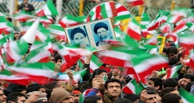 فیلم / تصاویر هوایی مراسم راهپیمایی سیزده آبان، روز ملی مبارزه با استکبار جهانی در خیابان های منتهی به لانه سابق جاسوسی امریکا در تهران