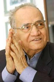 دکتر حسن احمدی گیوی