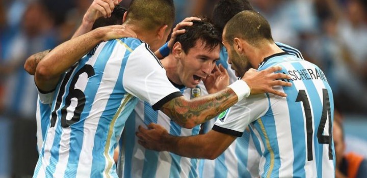 خوشحال آرژانتین بزرررررگ!! از به سختی گل زدن در دقیقه 92 ب ایران!