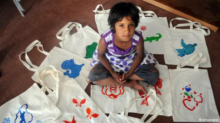 Eco  Friendly  Bags  By  Children  of  Darvazeghar Iranian House