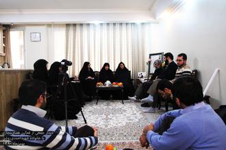 دیدار فعالان فضای مجازی با خانواده شهید احمدی روشن 