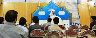 نشست علمی با حضور حاج آقا دهقان در نمایشگاه قرآن