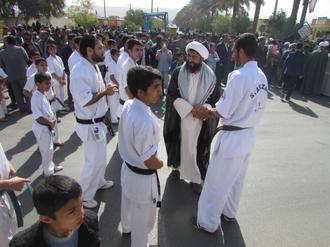 حضور ورزشکاران حاجی آباد در راهپیمایی22 بهمن 94