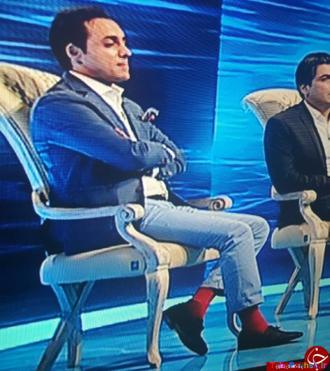 عکس ها و کامنت های مردم در مورد جوراب قرمز امیر حسین رستمی
