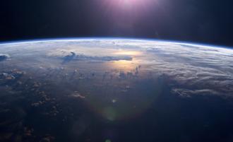 کربن دی اکسید میتواند به تبخیر آب از سیاره های شبیه به زمین کمک کند.