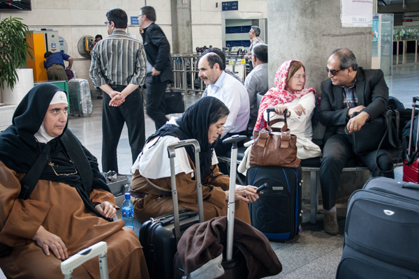 الطليعة | وفد النشطاء الدوليين يصل إلى سوريا قادماً من العاصمة طهران