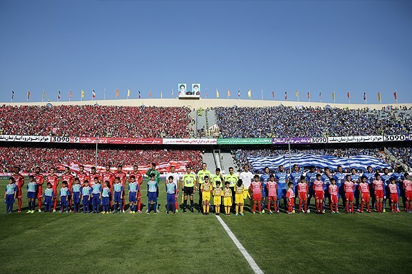 نامه هواداران پرسپولیس، استقلال و تراکتورسازی به رئیس فیفا درباره تیم‌های عربستانی و اماراتی