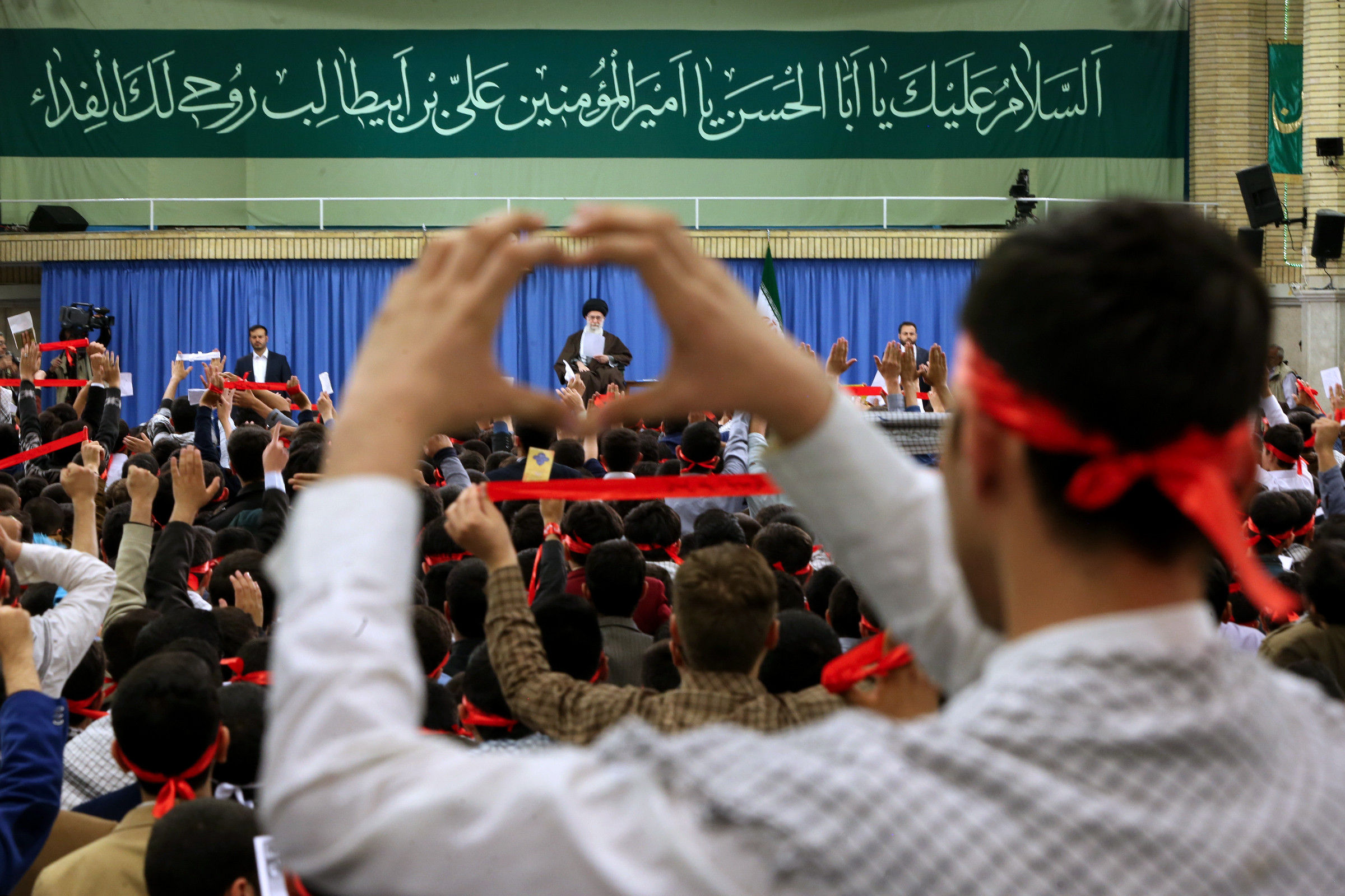 نماهنگ های دیدار امام خامنه ای با اعضای اتحادیه انجمن‌های اسلامی دانش‌آموزان سراسر کشور