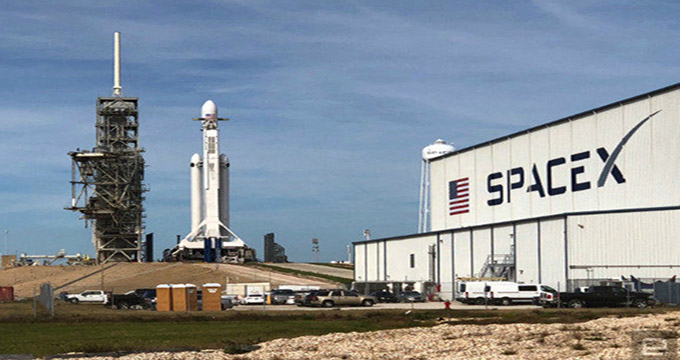 هدف بزرگ بعدی SpaceX پس از موفقیت موشک فالکون هوی چیست؟