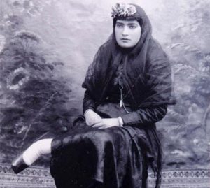 اولین زنی که کشف حجاب کرد که بود؟