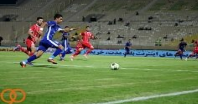 تساوی سپیدرود و استقلال خوزستان در نیمه اول