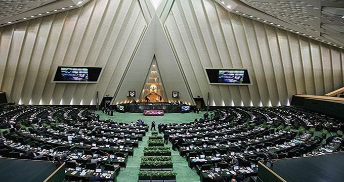 وضعیت ارز تعطیلات تابستانی مجلس را لغو کرد