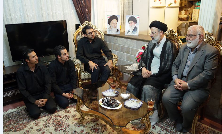 ایثارگران و جانبازان،سند جاودانگی و مقاومت کشور هستند