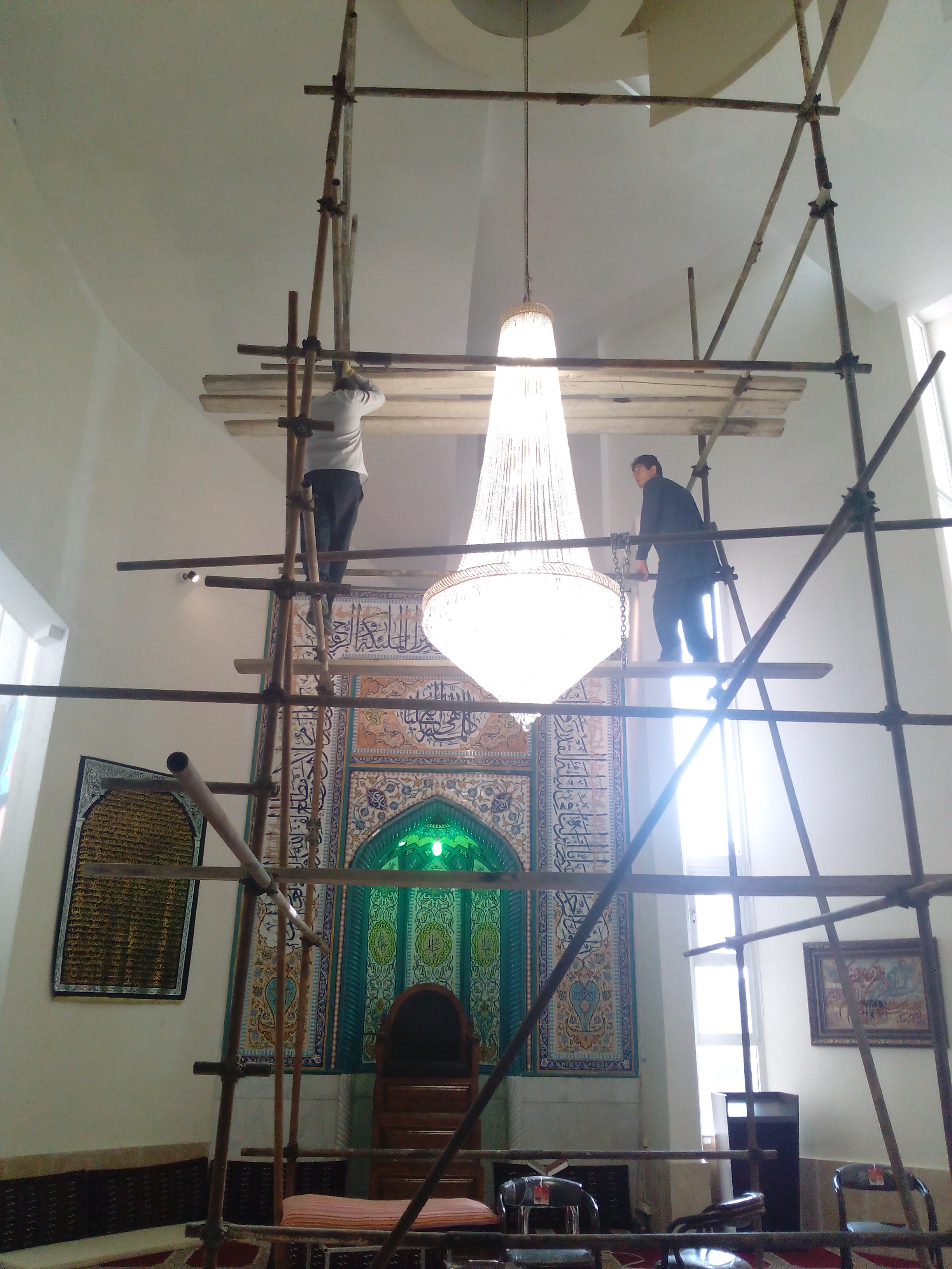 لوستر مسجد امام مشهد
