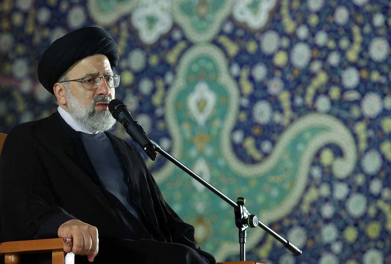 امروز انقلاب اسلامی بیش از هر زمانی در عالم رونق و دلداده دارد
