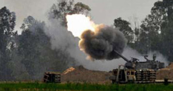 حمله توپخانه‌ای رژیم صهیونیستی به غزه؛ هواپیمای جاسوسی اسرائیل هدف قرار گرفت