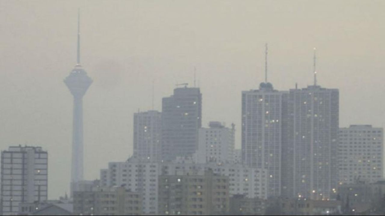 علت بوی بد هوای تهران