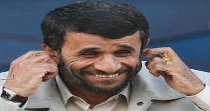 گزارش فایننشال تایمز از تحرکات احمدی‌نژاد: فرار رو به جلو از پاسخگویی به اتهام فساد