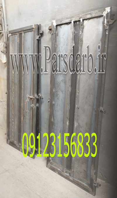 درب انباری فلزی و درب حیاط