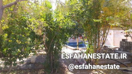 اجاره سالیانه باغ ویلا 2200 متری در اصفهان