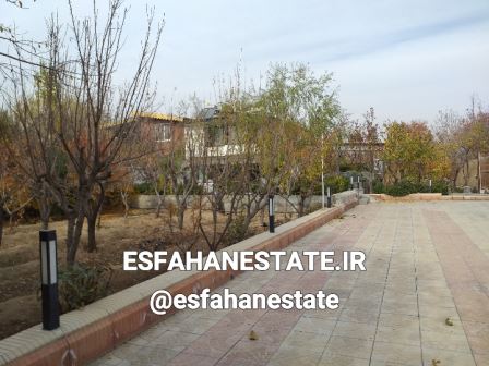 فروش باغ ویلا 2100 متری در قلعه سفید گلدشت نجف آباد اصفهان