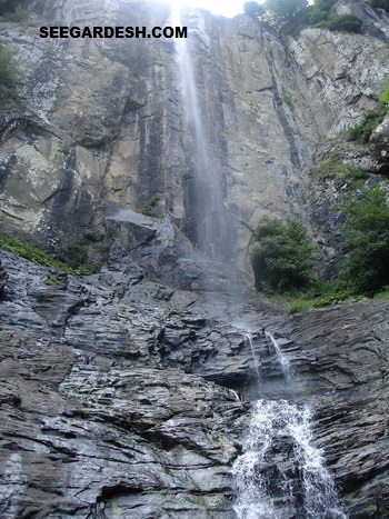 تصاویر بی نظیر از مرتفع ترین آبشار ایران آبشار لاتون