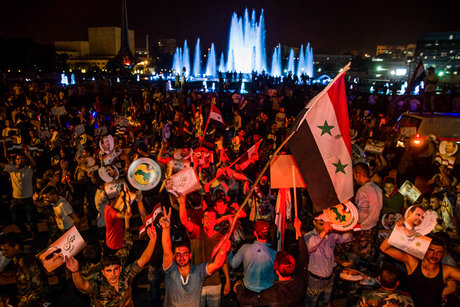 سوریه برای نخستین بار متحد شد/ چشم سوری‌ها به آزادی