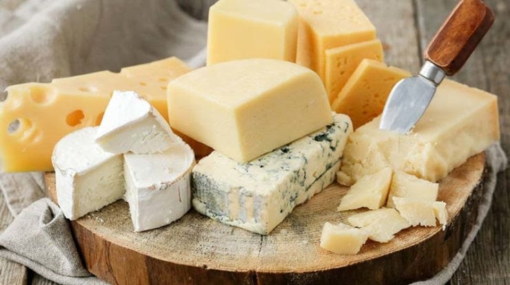 مضرات مصرف زیاد پنیر را بشناسید