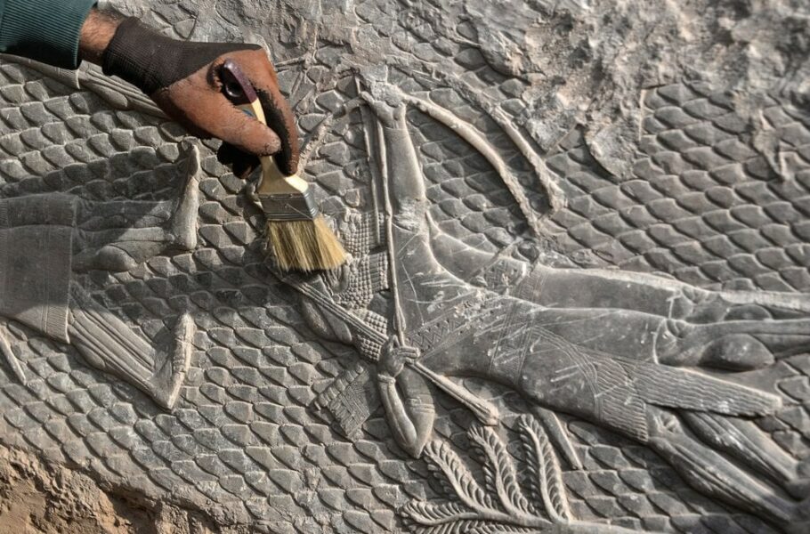 کشف حکاکی‌های باستانی سنگی 2700 ساله از امپراتوری آشور در موصل عراق