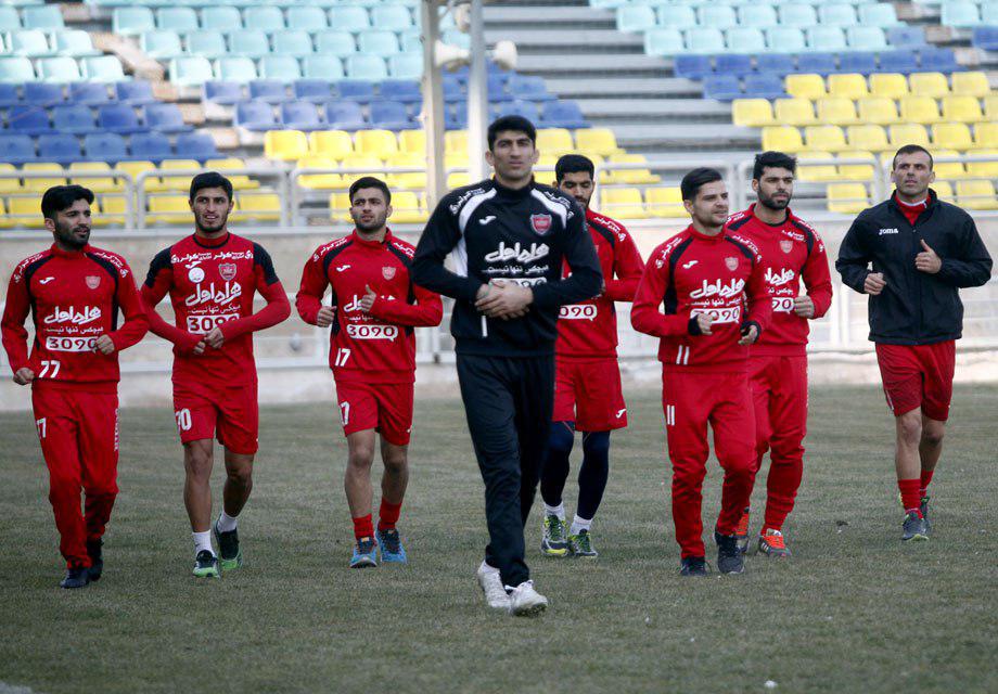 تمرین شاداب و متنوع آدینه در ورزشگاه شهید کاظمی