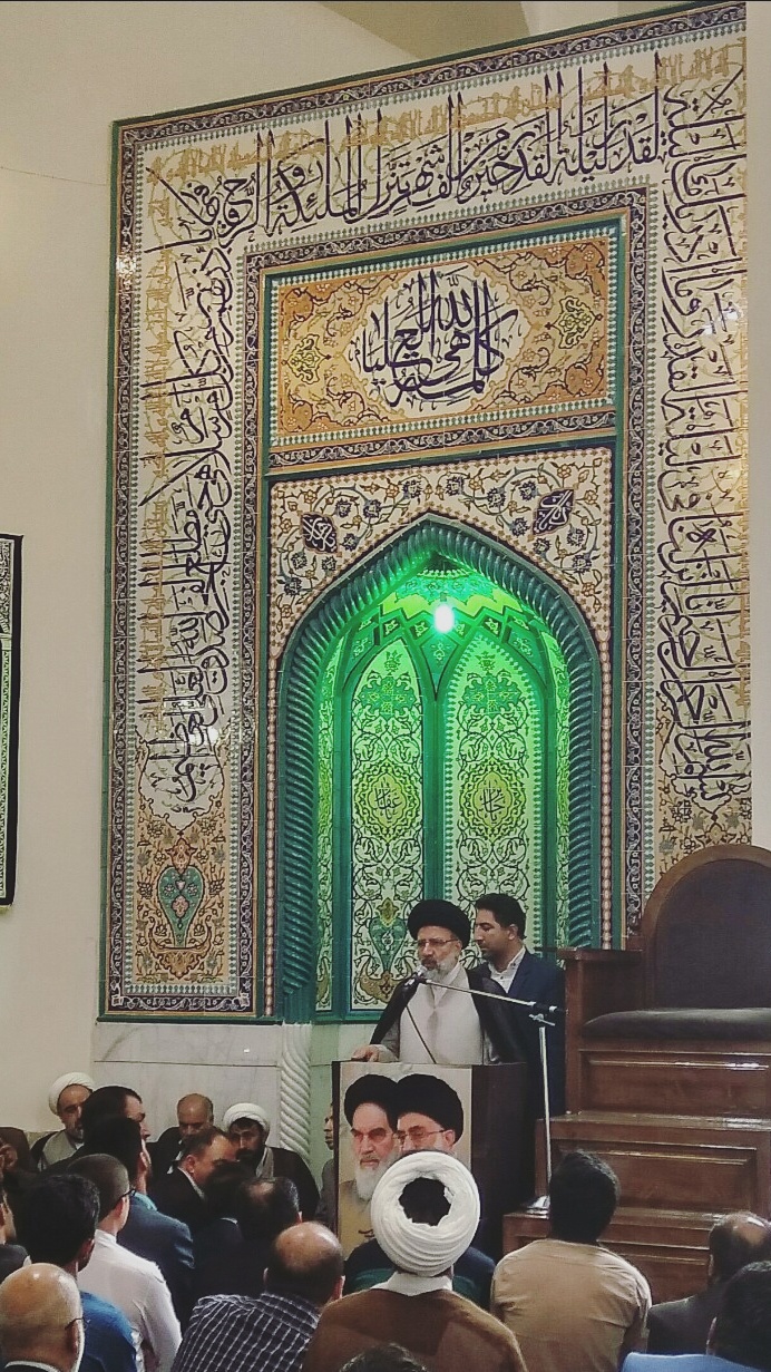 حضور آیت الله رییسی در مسجد امام خمینی مشهد