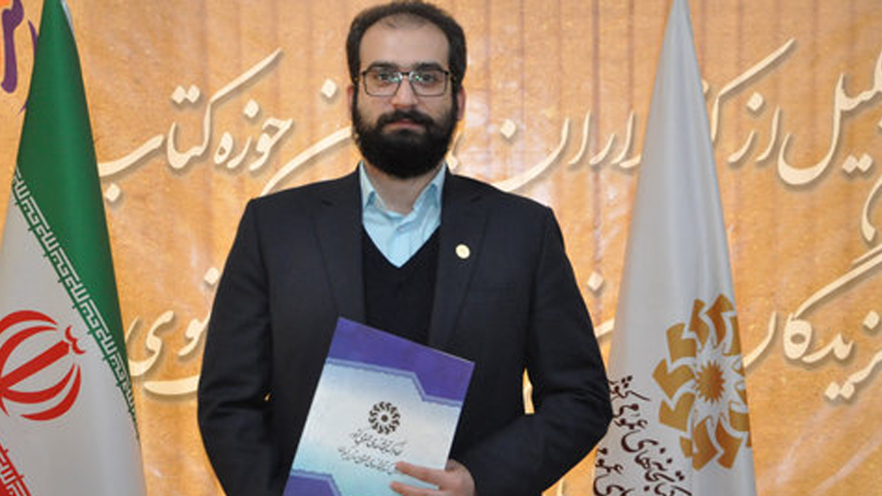 مراسم تجلیل از کتابداران و کتابخوانان استان گیلان برگزار شد