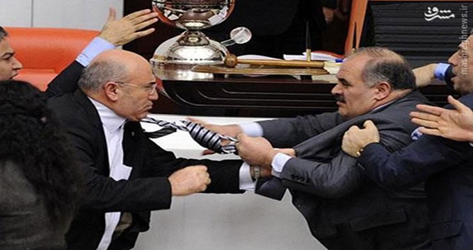 کتک‌کاری در مجلس ترکیه بر سر عفرین