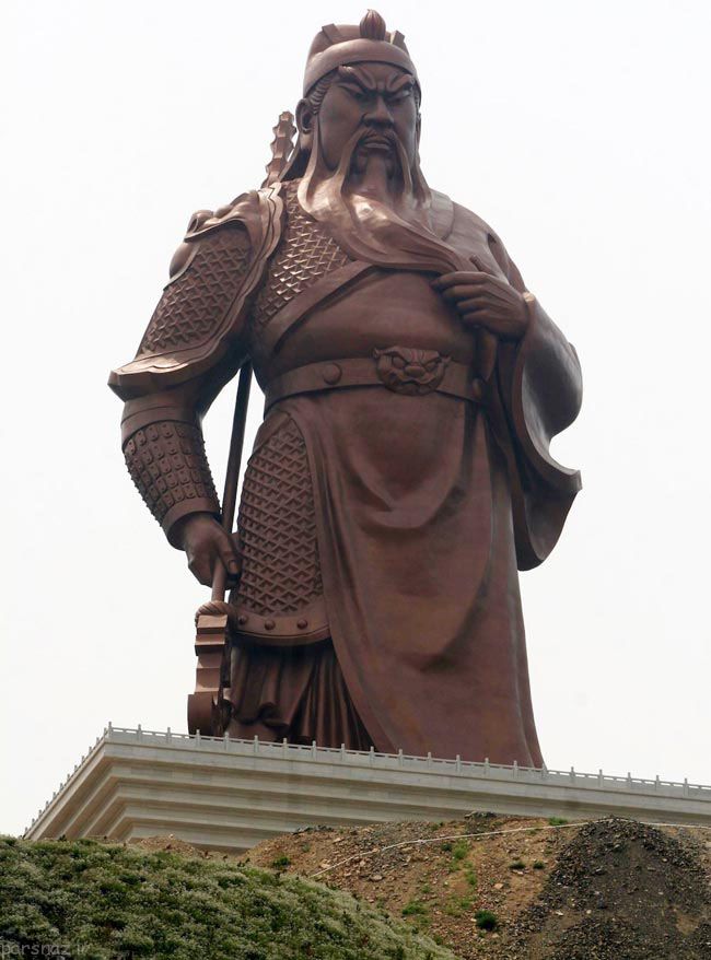 مجسمه بزرگ چینی