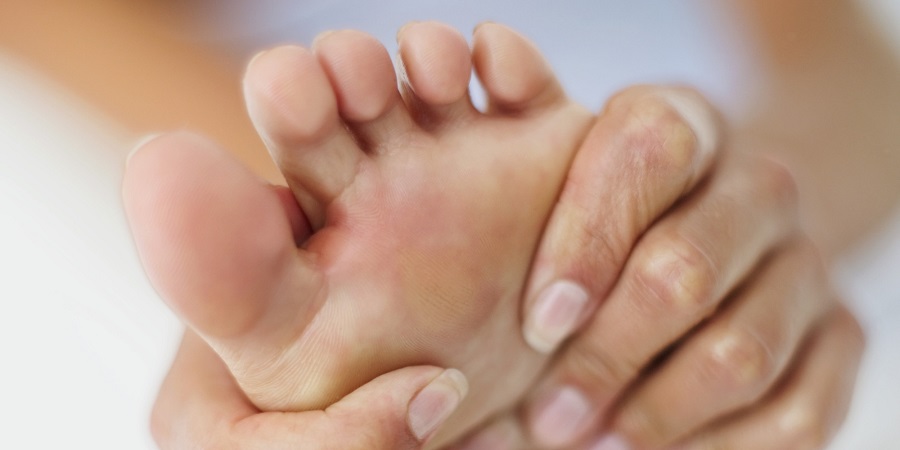 درمان خانگی درد پا ها با 10 روش
