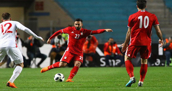 سامان قدوس: تیم ملی فوتبال ایران آینده روشنی دارد