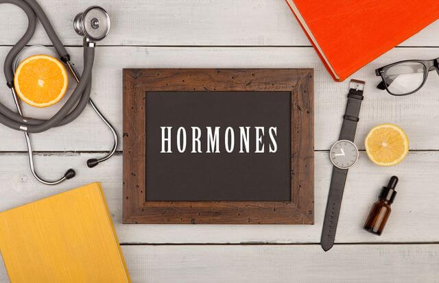 هورمون چیست؟معرفی هورمون های بدن؟عملکرد هورمون های بدن چگونه است؟