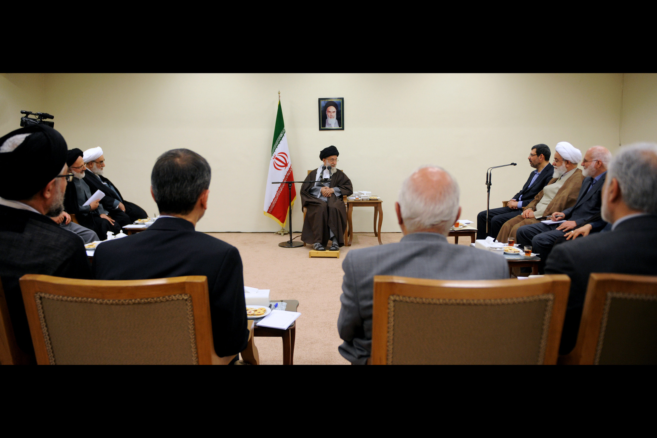 دیدار با اعضای شورای‌عالی «مرکز الگوی اسلامی ایرانی پیشرفت»