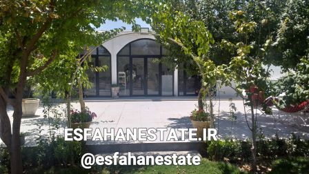 فروش باغ ویلا ۲۰۴۰ متری در فساران براآن اصفهان