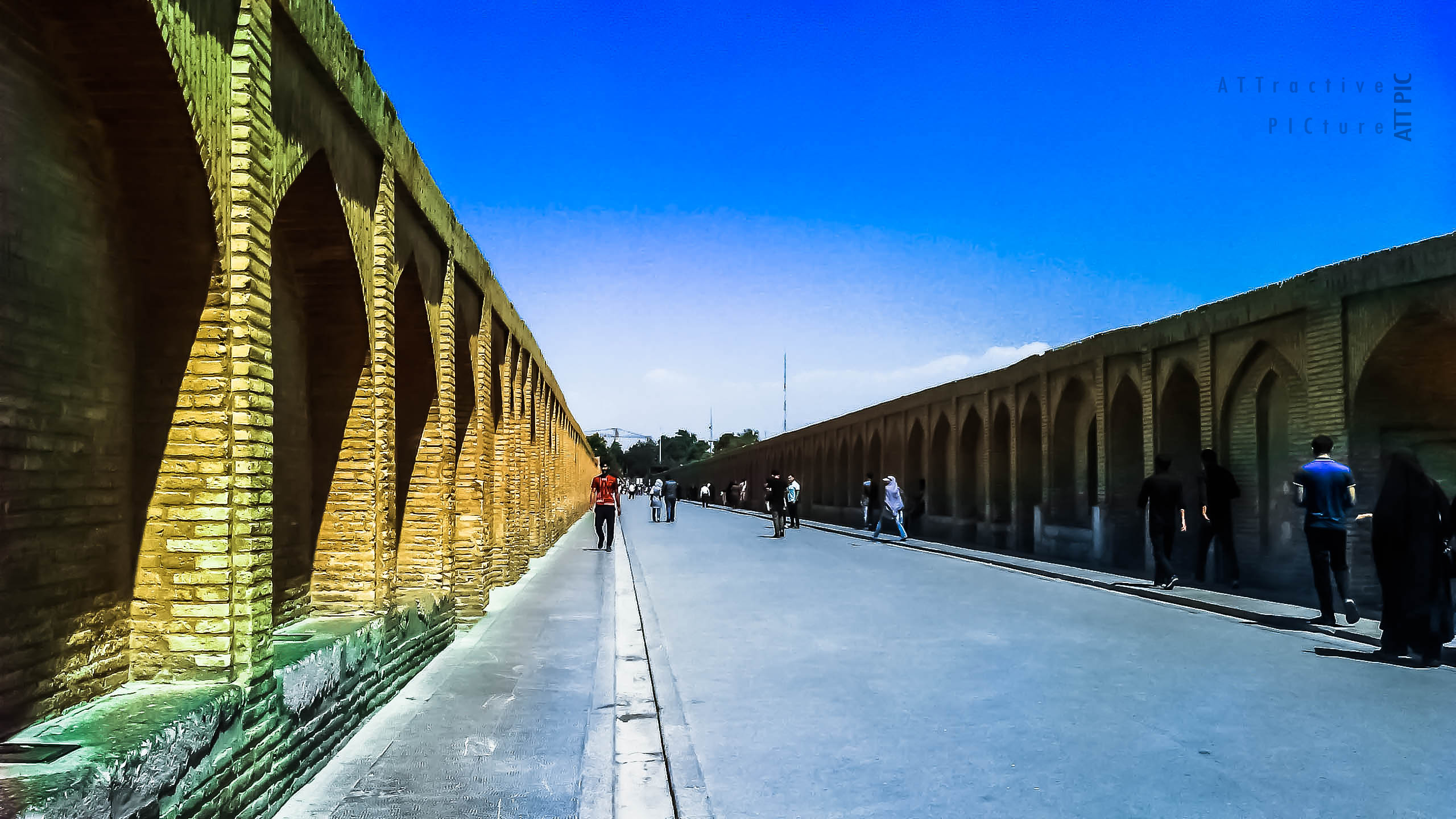 Att Pic_Si-o-se Pol_esfahan3