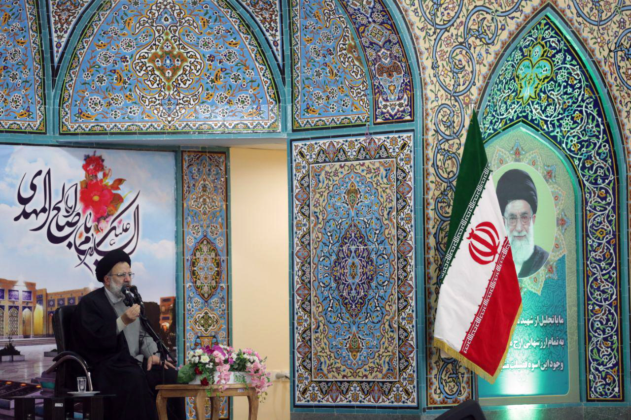 مکتب انتظار، مکتب ایستادگی در راه هدف و فرهنگ «ما میتوانیم» است