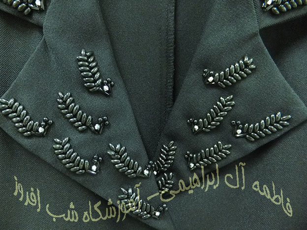 مروارید های گندمی روی لباس- فاطمه آل ابراهیمی