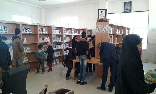 کتابخانه زنده یاد همتی خالدآباد