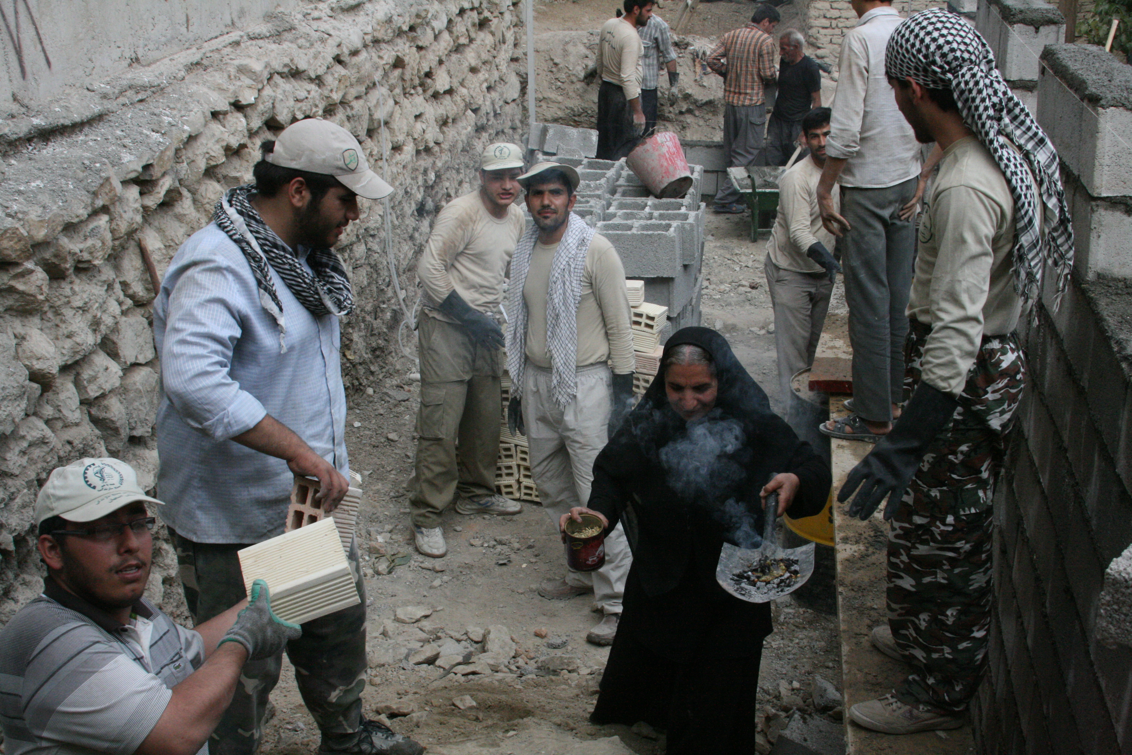 عملیات عمرانی ساخت مسجد روستای دورک سال 91