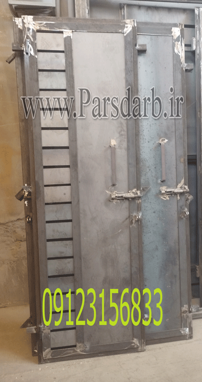 درب انباری فلزی و درب حیاط