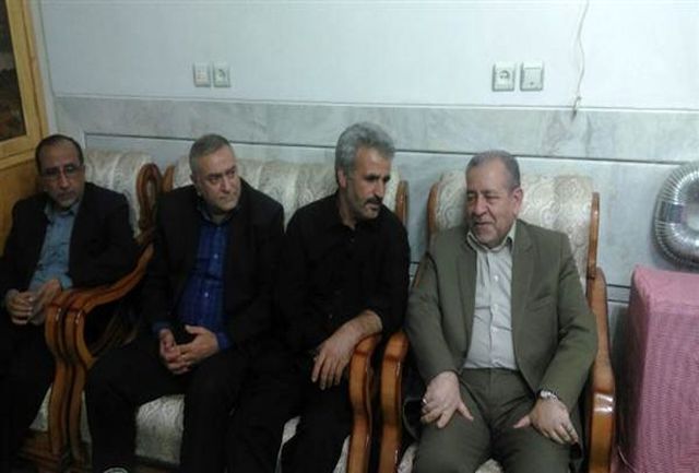 استاندار-اصفهان.jpg (640×433)
