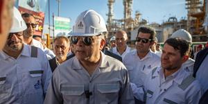 وزیر نفت در عسلویه و جم؛ روایت یک سفر یک‌روزه