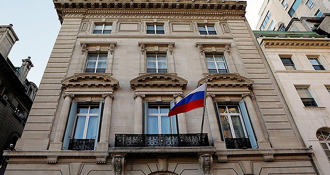 روسیه: آمریکا به دیپلمات‌های ما پیشنهاد خیانت می‌دهد