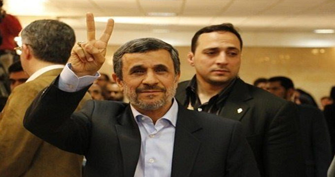 شرق: گام آخر احمدی‌نژاد برای خروج از حاکمیت